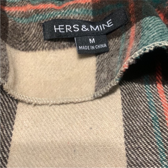 The Clarissa plaid Shacket - Picture 3 of 6